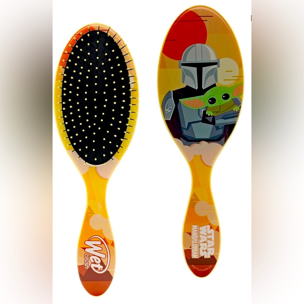 Wet Brush Mandalorian Detangler- Mando & Grogu